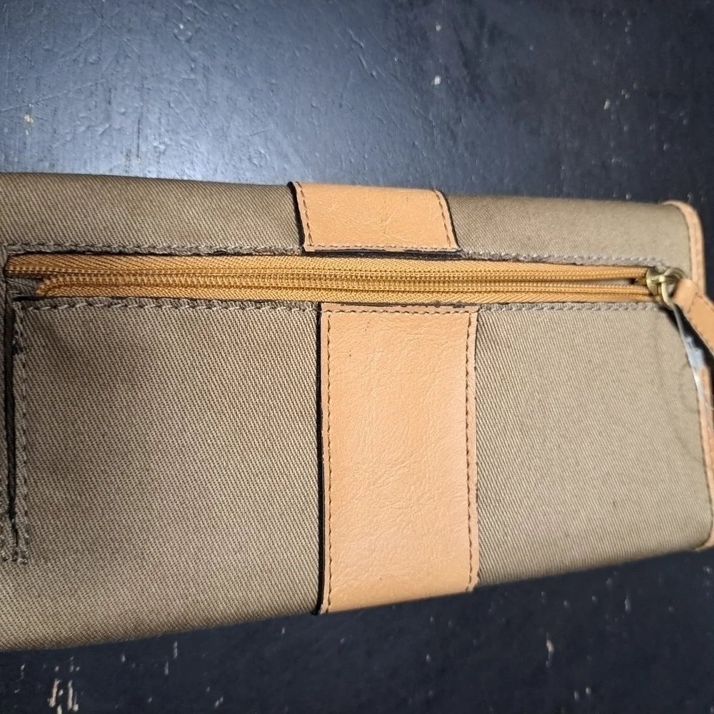 Vintage NWT Liz ClaiborneTri Fold Wallet